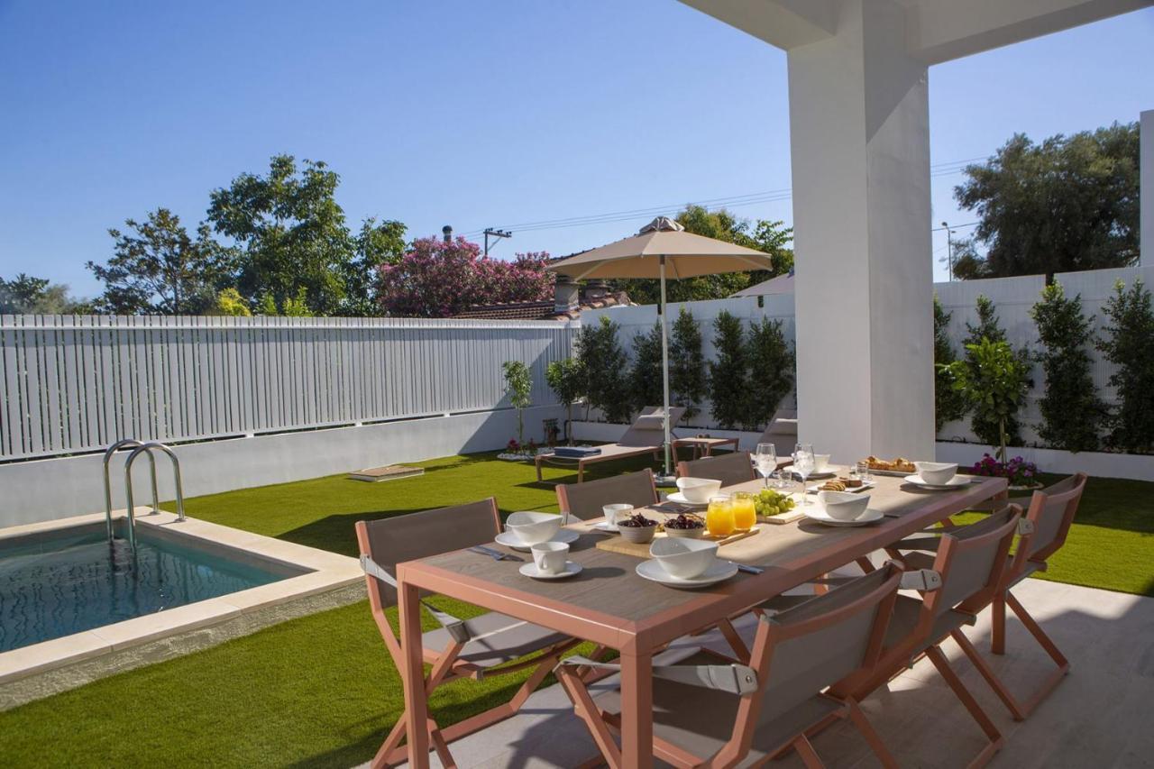 The Quad Luxury Villas Lygia  Luaran gambar