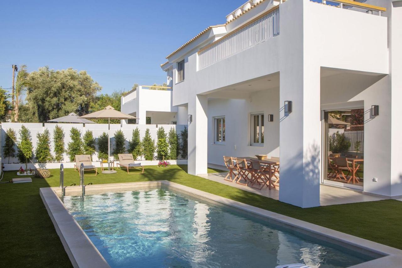 The Quad Luxury Villas Lygia  Luaran gambar