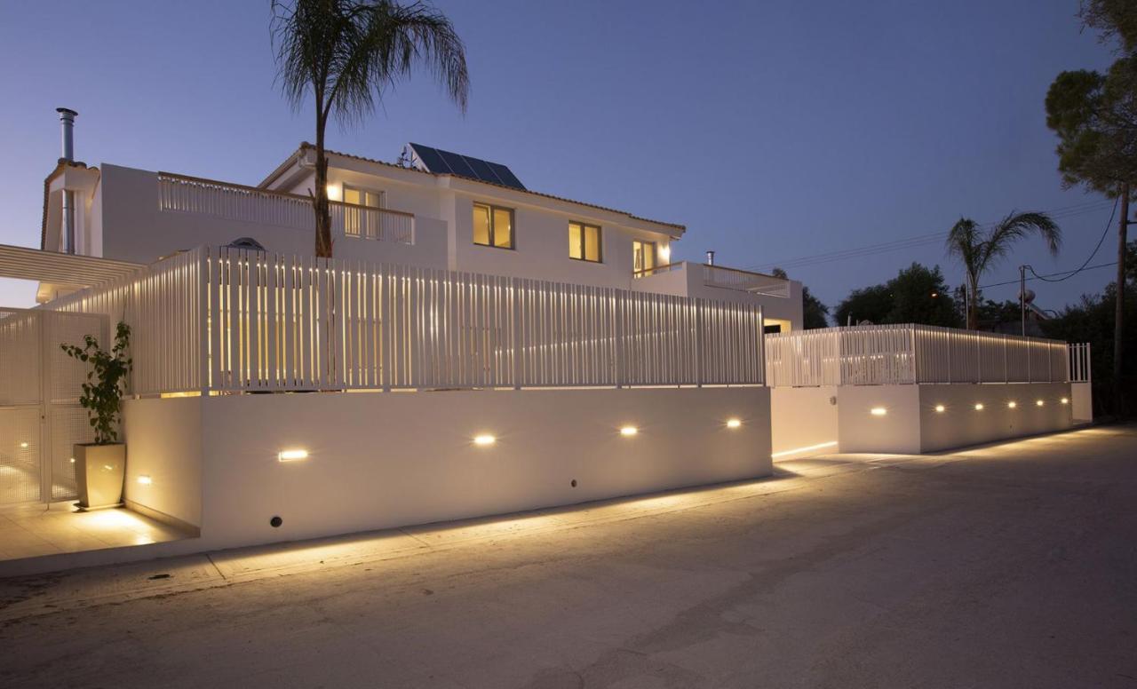 The Quad Luxury Villas Lygia  Luaran gambar