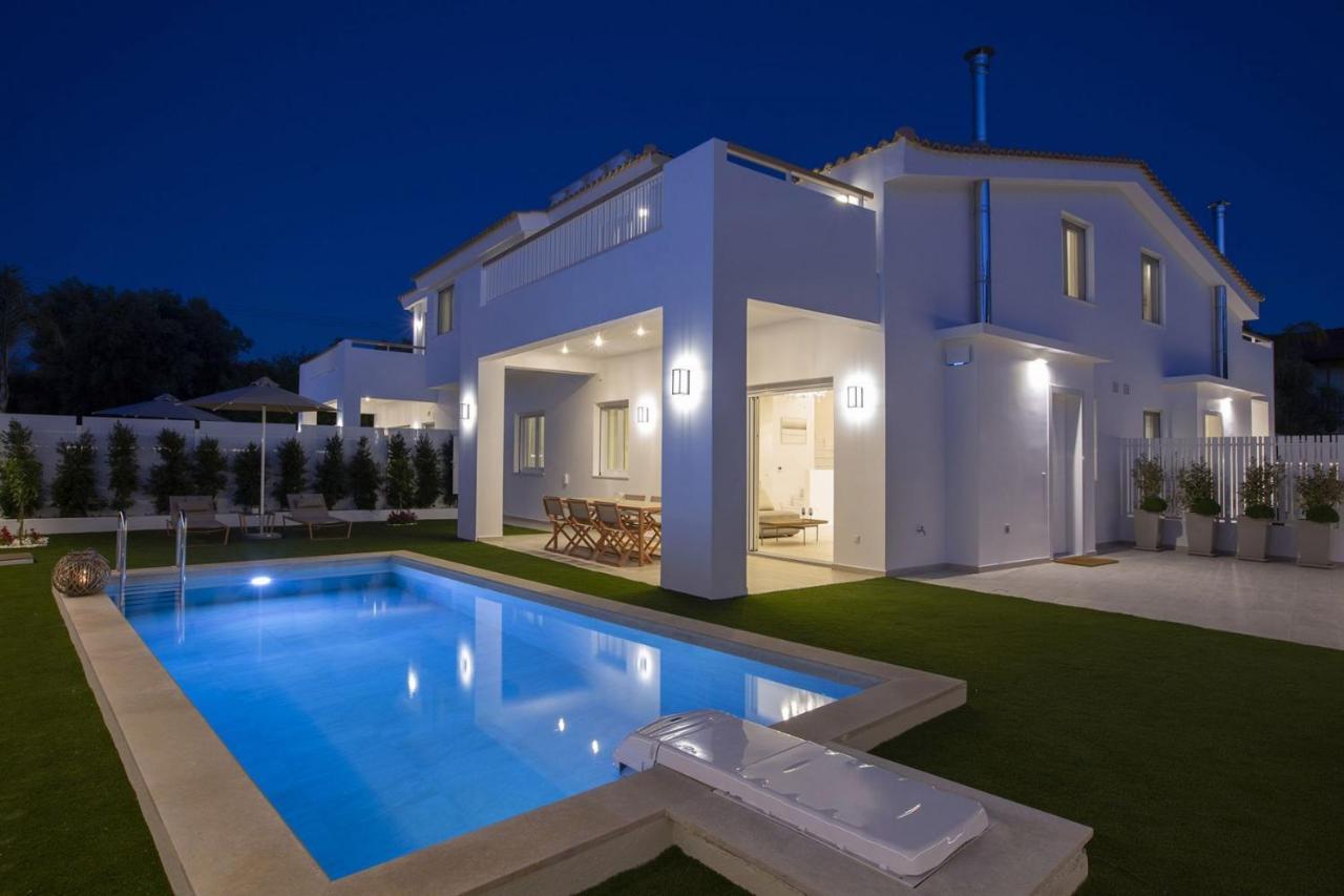 The Quad Luxury Villas Lygia  Luaran gambar